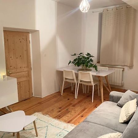 Le Petit Cocon Nimois Lejlighed Nîmes Eksteriør billede